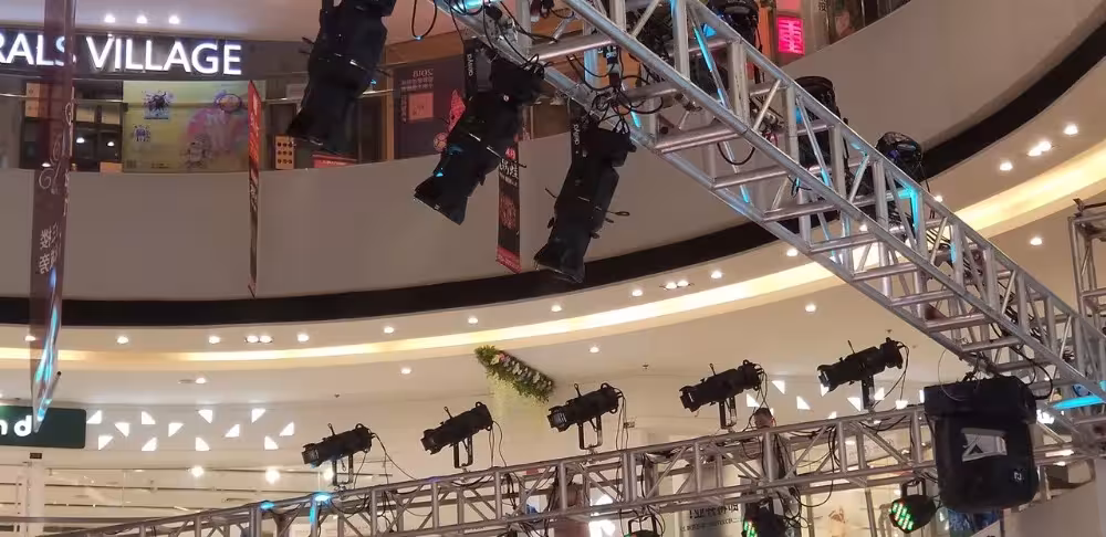 belaidinis LED scenos apšvietimas