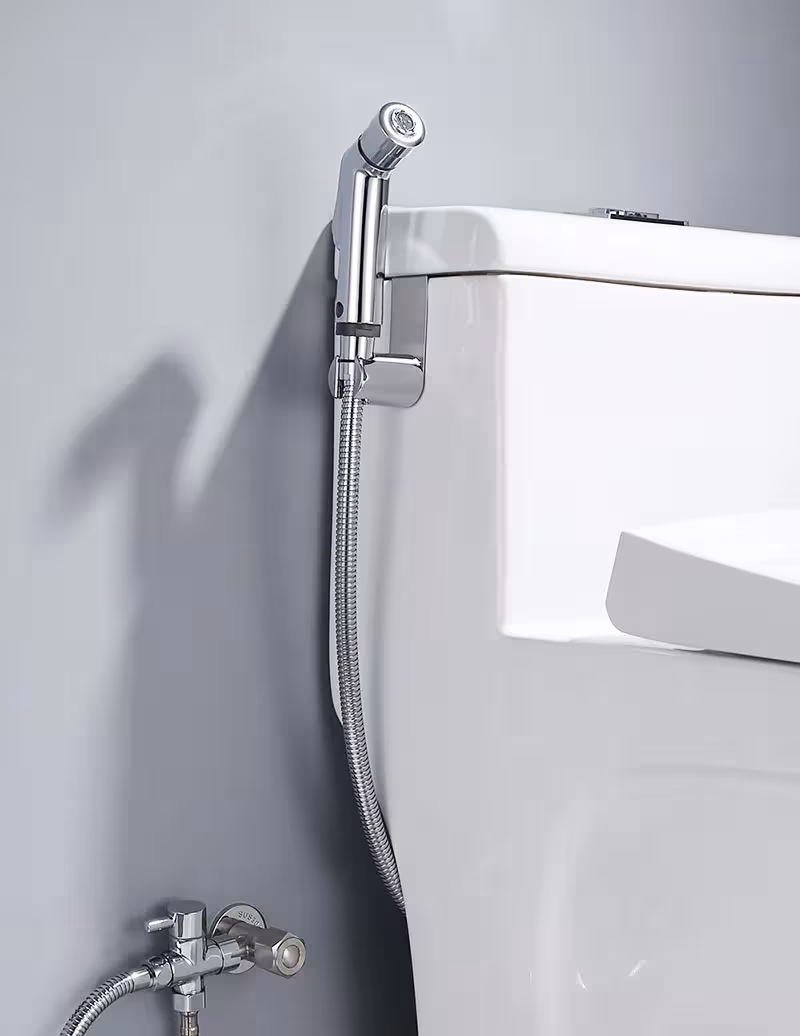Tuyau flexible pour robinet de bidet.