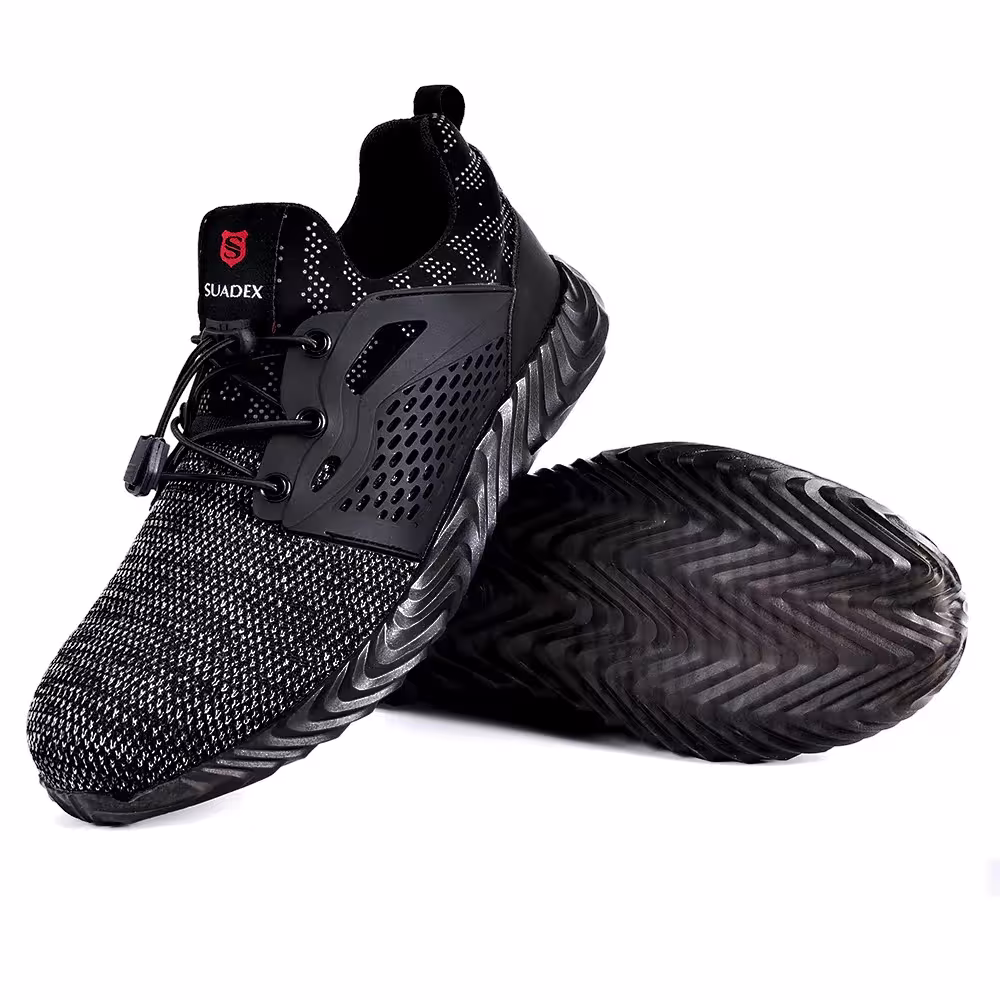 chaussures de travail avec une machine en acier