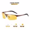 monture café-jaune