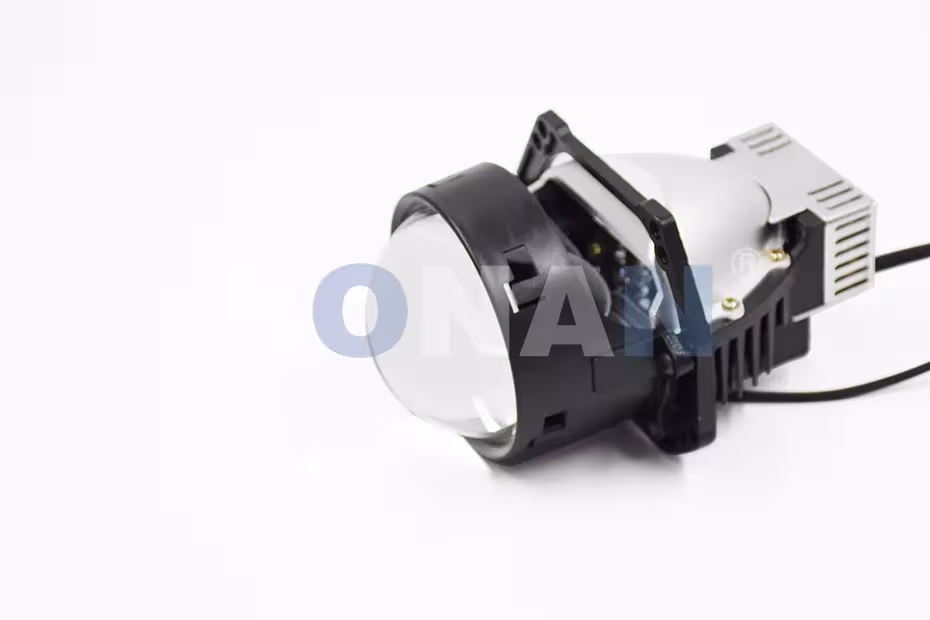 Bi-LED projector lens for car