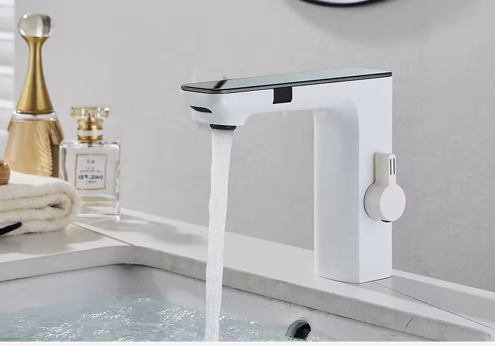 tocco bagno rubinetto