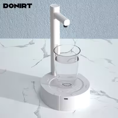 Distributore d'acqua da tavolo portatile con batteria ricaricabile e cavo USB