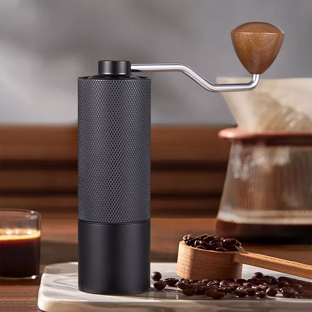 Machine à café manuelle avec système de fraisage conique