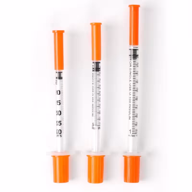 50/100 vnt. 0,3/0,5/1 ml steriliųjų veterinarinių švirkštų su adatomis gyvūnams