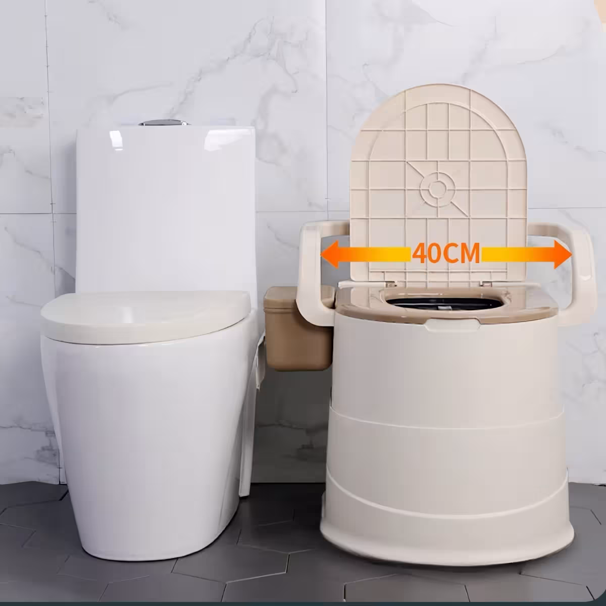 portable toilet with lid