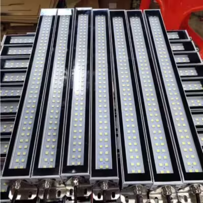 Lampe de travail LED 24V / 220V en aluminium inoxydable étanche