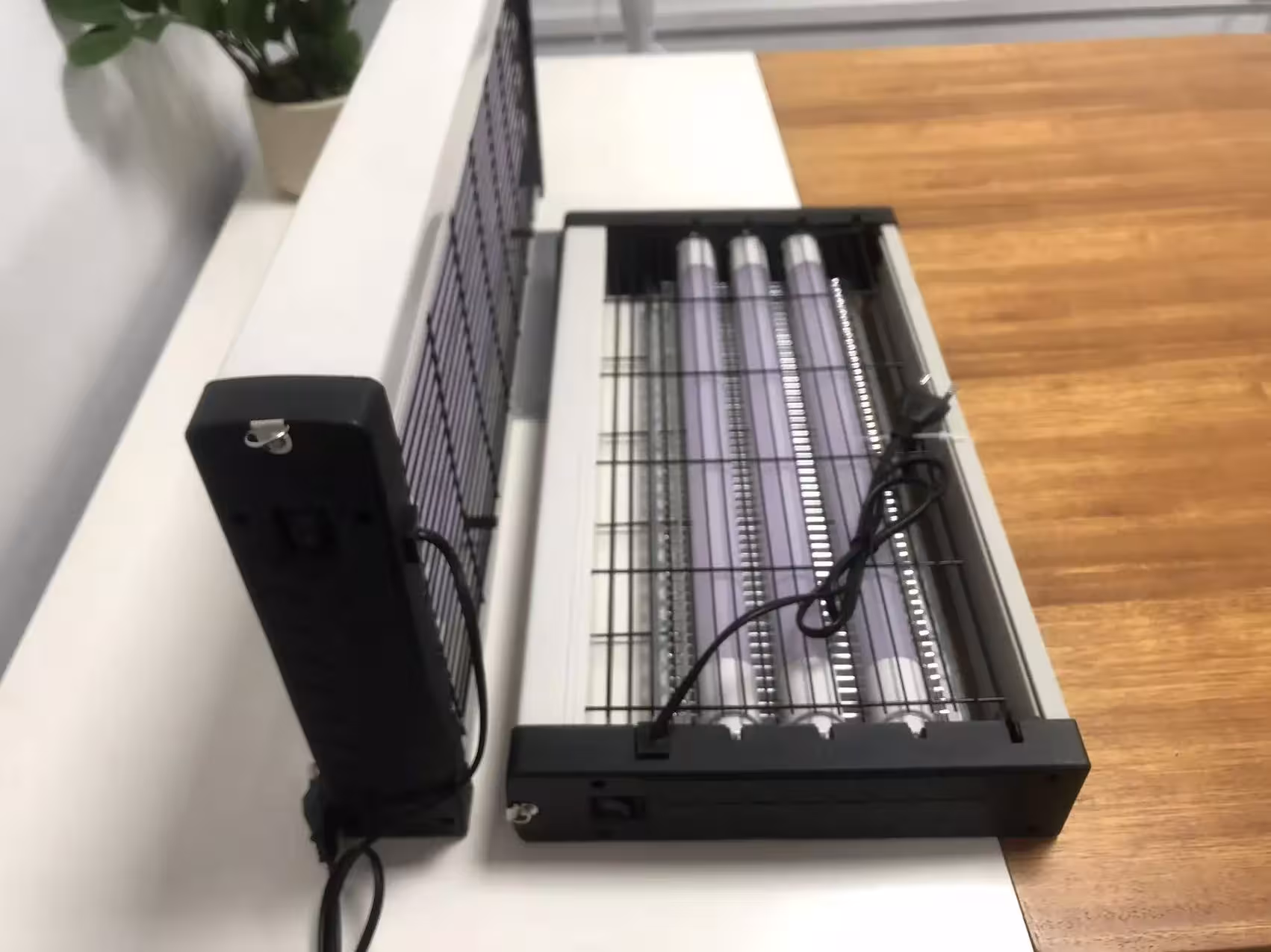 lampada antizanzare LED