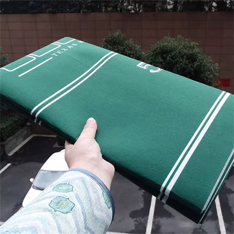 pokeryje žaidimų kilimėlis
