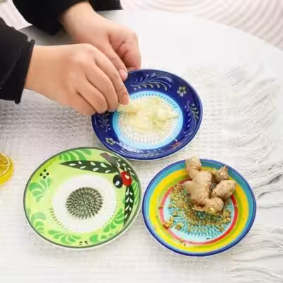 Concime aglio in ceramica fatto a mano rapidamente preparare il cibo