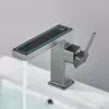 rubinetto per lavabo grigio