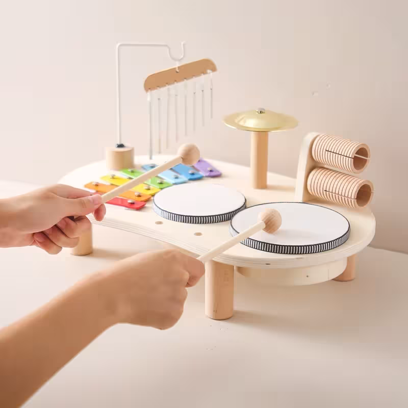 Juguetes musicales de madera para niños