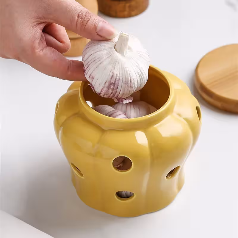 Vascello di stoccaggio di aglio in ceramica con coperchio per aglio di zucca e zenzero