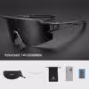 polarized-8006