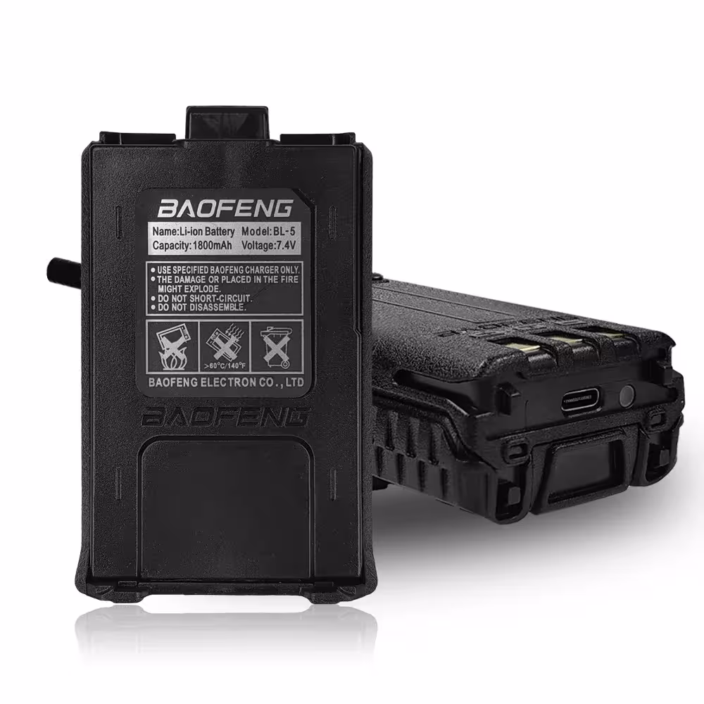 Baofeng UV5R Type-C charger with 1800mAh Li-ion battery and USB cable