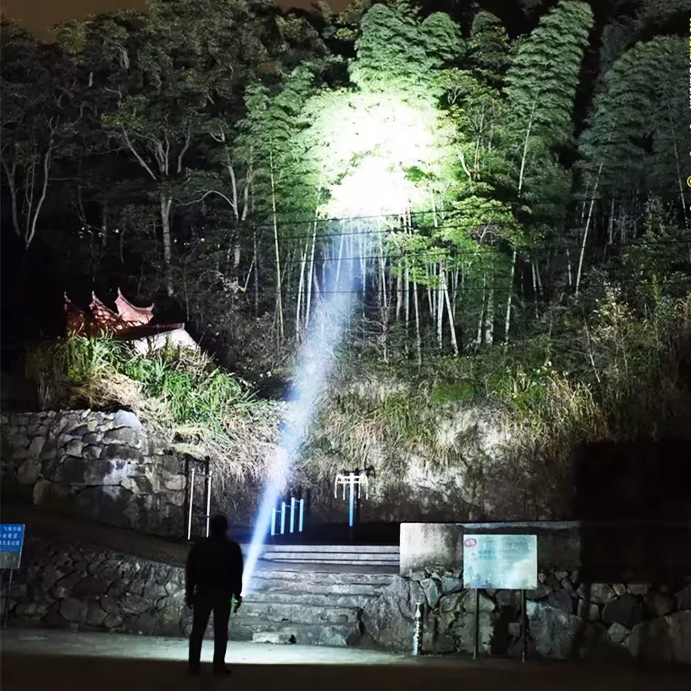 Linterna LED potente