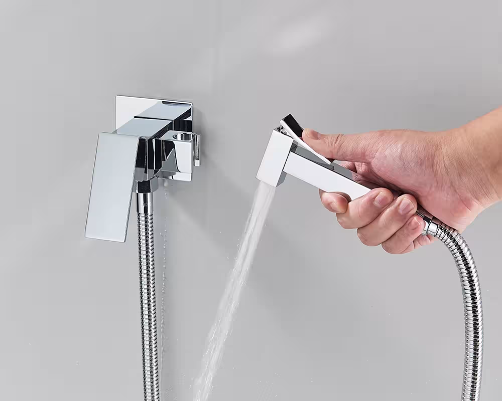 bidet éternue dans le mur