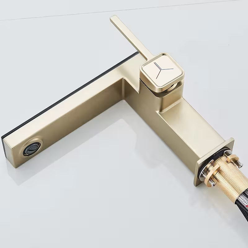 digital bathroom faucet screen