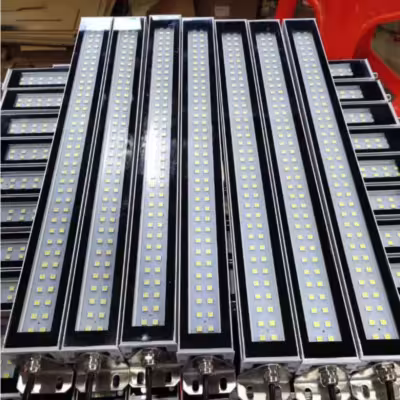 Luz de trabajo LED para máquinas 220V 24V resistente al agua de aleación de aluminio
