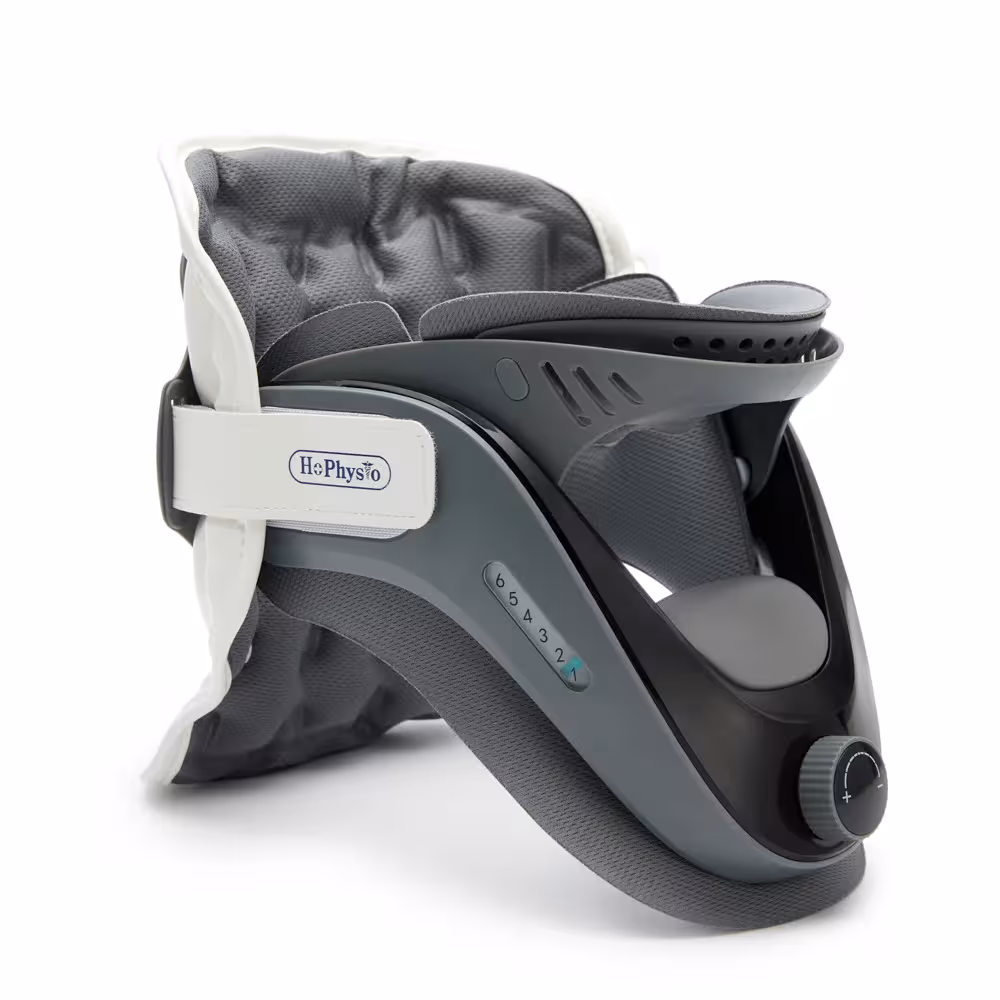 Neck brace with traction