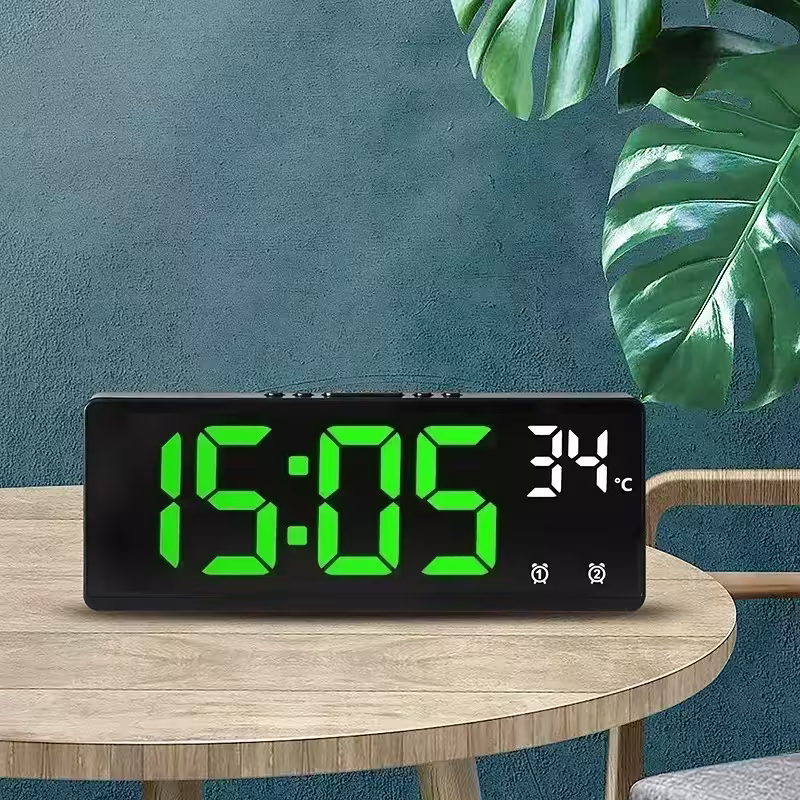 Voice-controlled digital alarm clock with temperature display, dual alarm, snooze function, night mode, and a 12/24H LED screen for your desk.