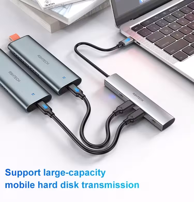 Adattatore USB C con 4 porte