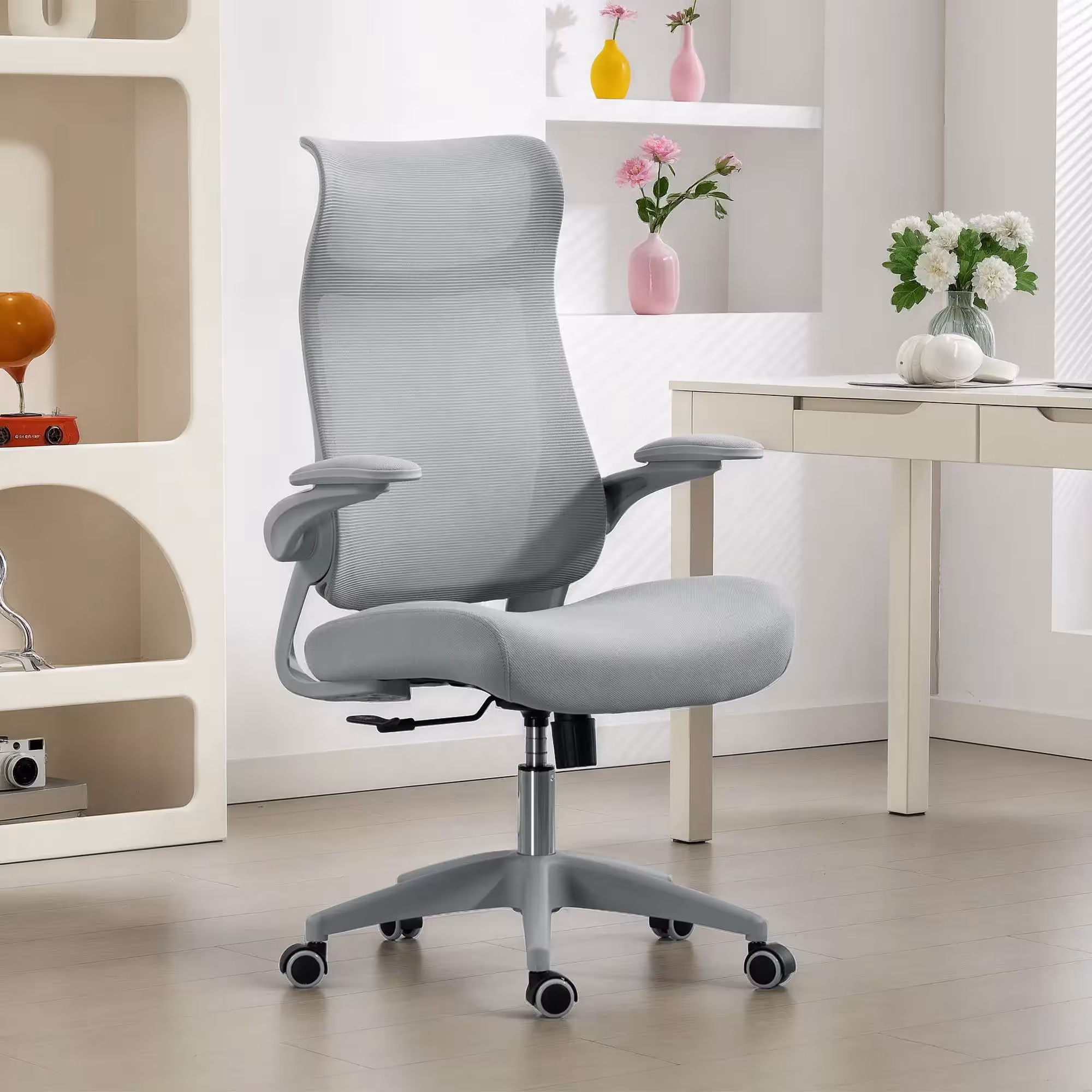 ergonominė biuro kėdė