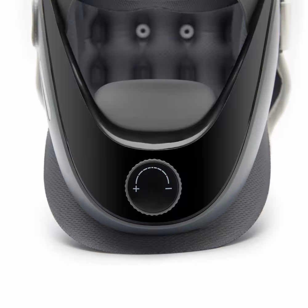Neck brace with traction
