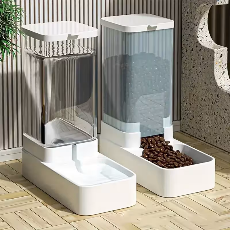 Alimento para perros y dispensador de agua 3.8 litros