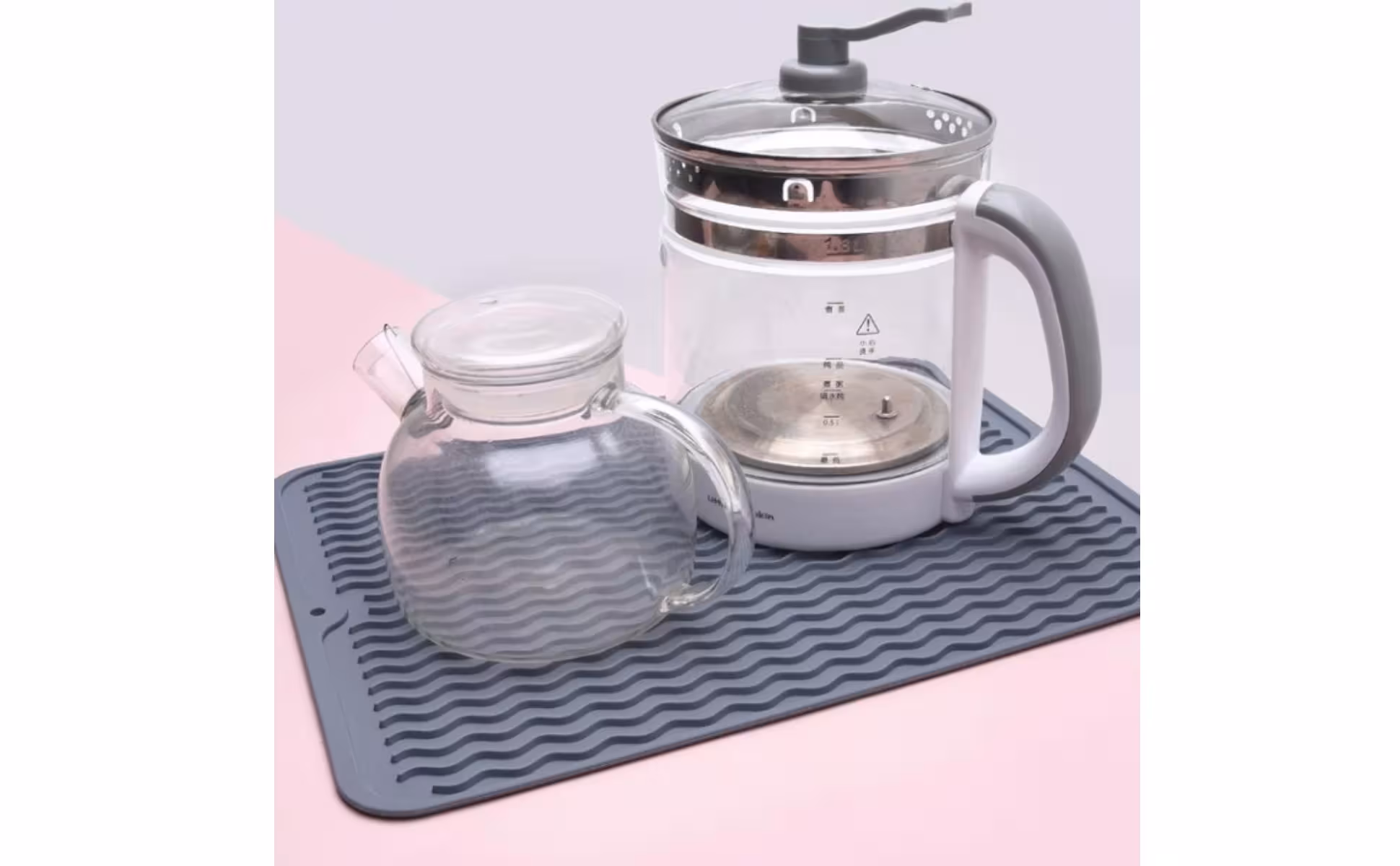 Silicone Kitchen Mat Rounded Corners Heat Resistant Silicone Mat Easy-to-Clean BPAsafe Silicone Kitchen Mat Rounded Corners Heat Resistant Silicone Mat Easy-to-Clean BPAsafe