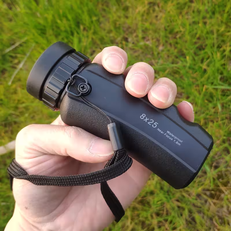 monocular compacto 8x25
