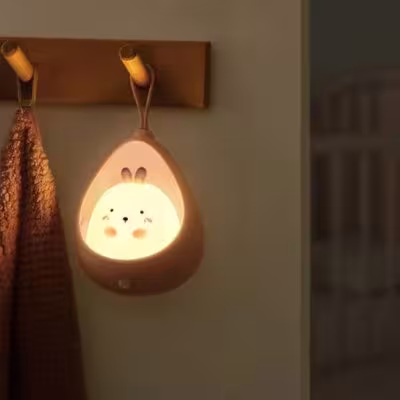 LED night light with motion sensor, USB rechargeable, for bedroom and hallway