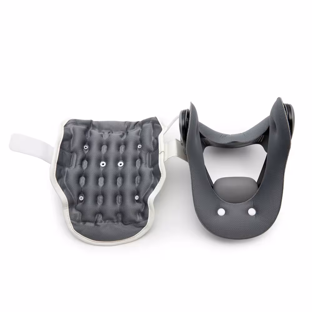 Neck brace with traction
