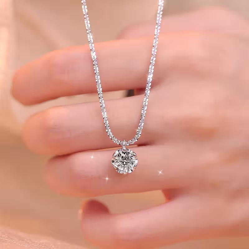 ciondolo in moissanite