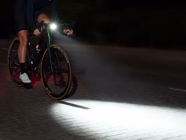 Luces traseras de bicicleta con soporte para GPS