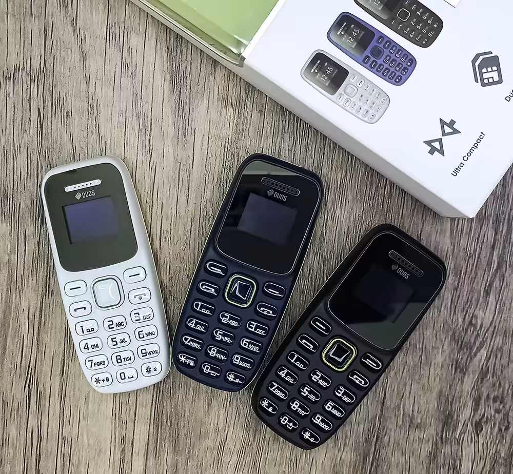 teléfono móvil pequeño