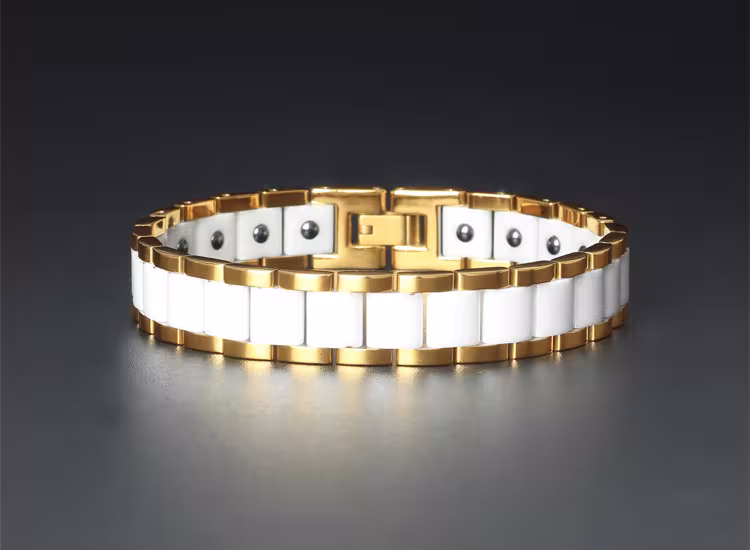 bracciale in titanio con proprietà benefiche