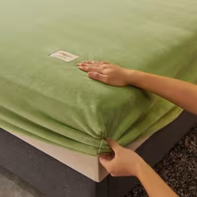 Soft Warm Thick Velvet Fitted Sheet High Quality Non Slip Mattress Cover Adjustable Protector Soft Bed Sheet with Elastic 1