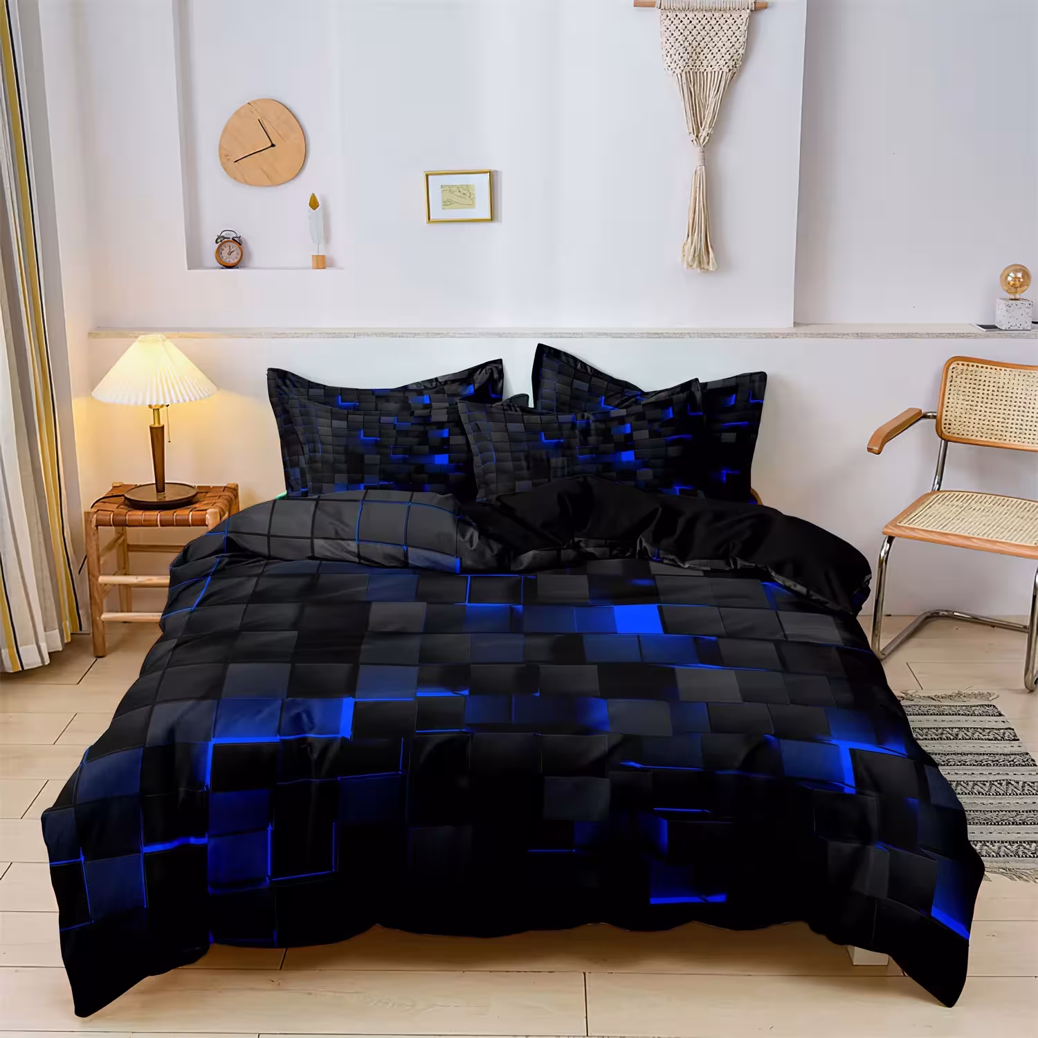 Bedding set with pattern