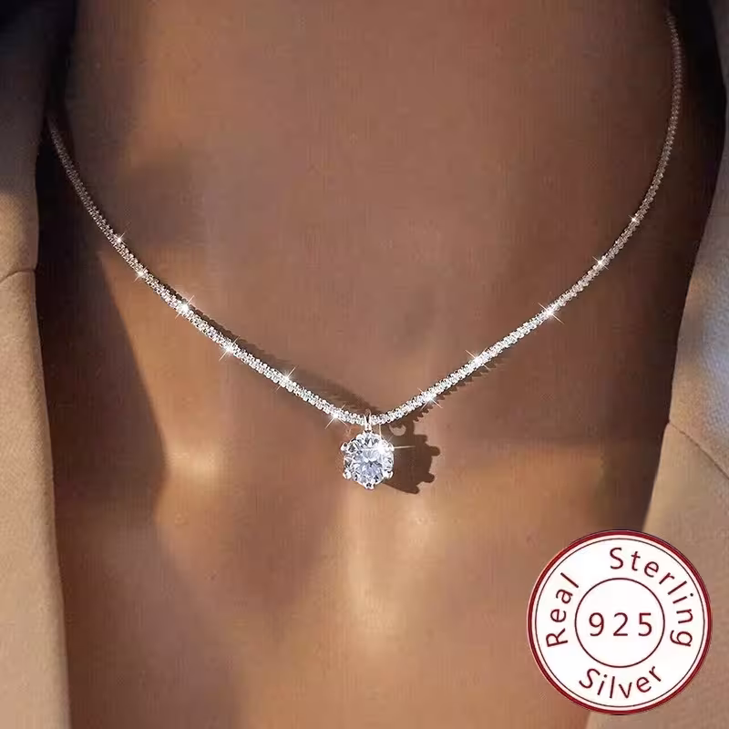 Ciondolo Moissanite con design a 6 griffe, catenina in argento 925 per donna