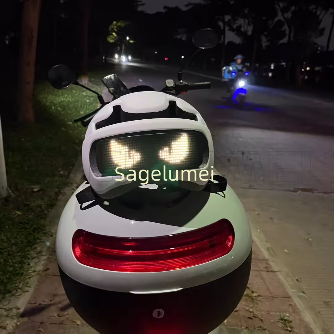 casco de bicicleta con pantalla LED