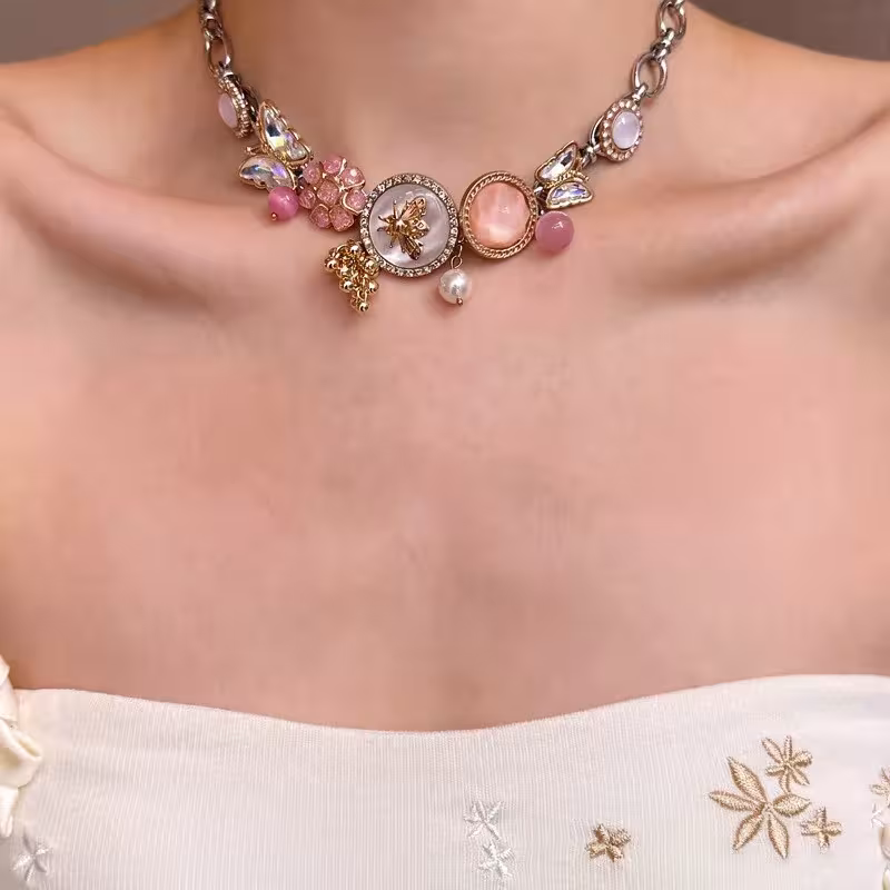 choker vėrinys