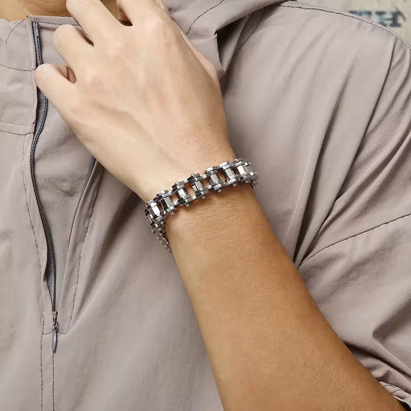 bracciale a catena per motociclisti