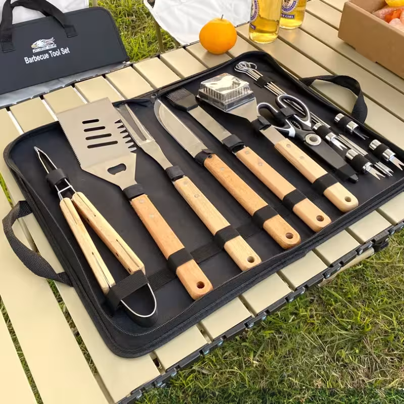 Juego de utensilios para barbacoa de camping con mango de madera, espátula, tenedor y pinzas