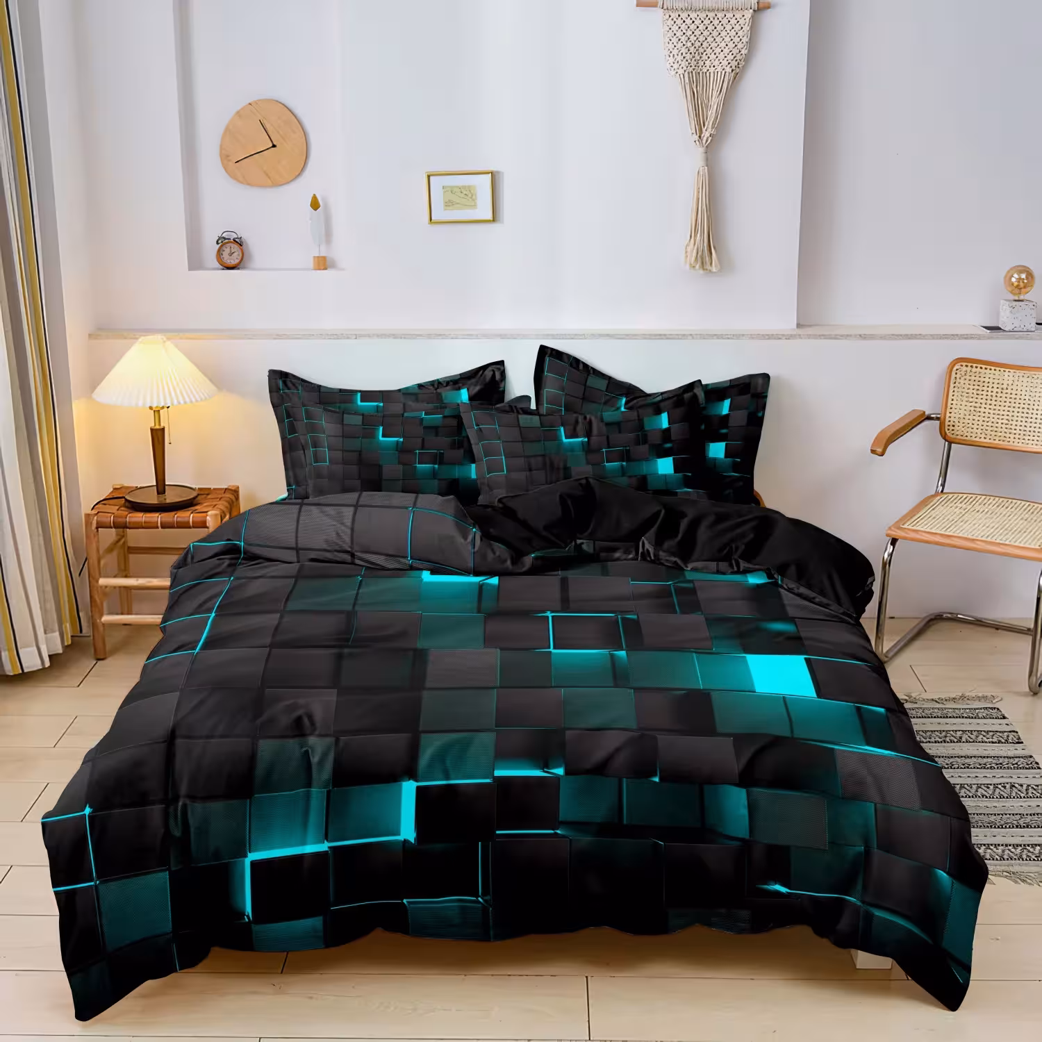 Bedding set with pattern