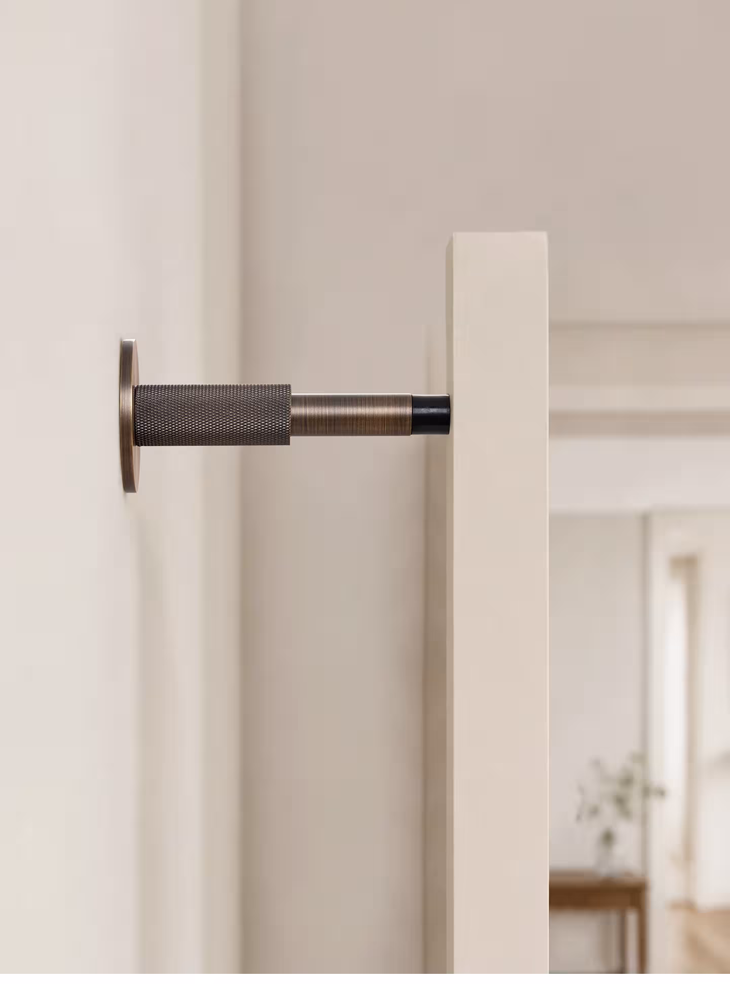 tope para puertas con ranuras