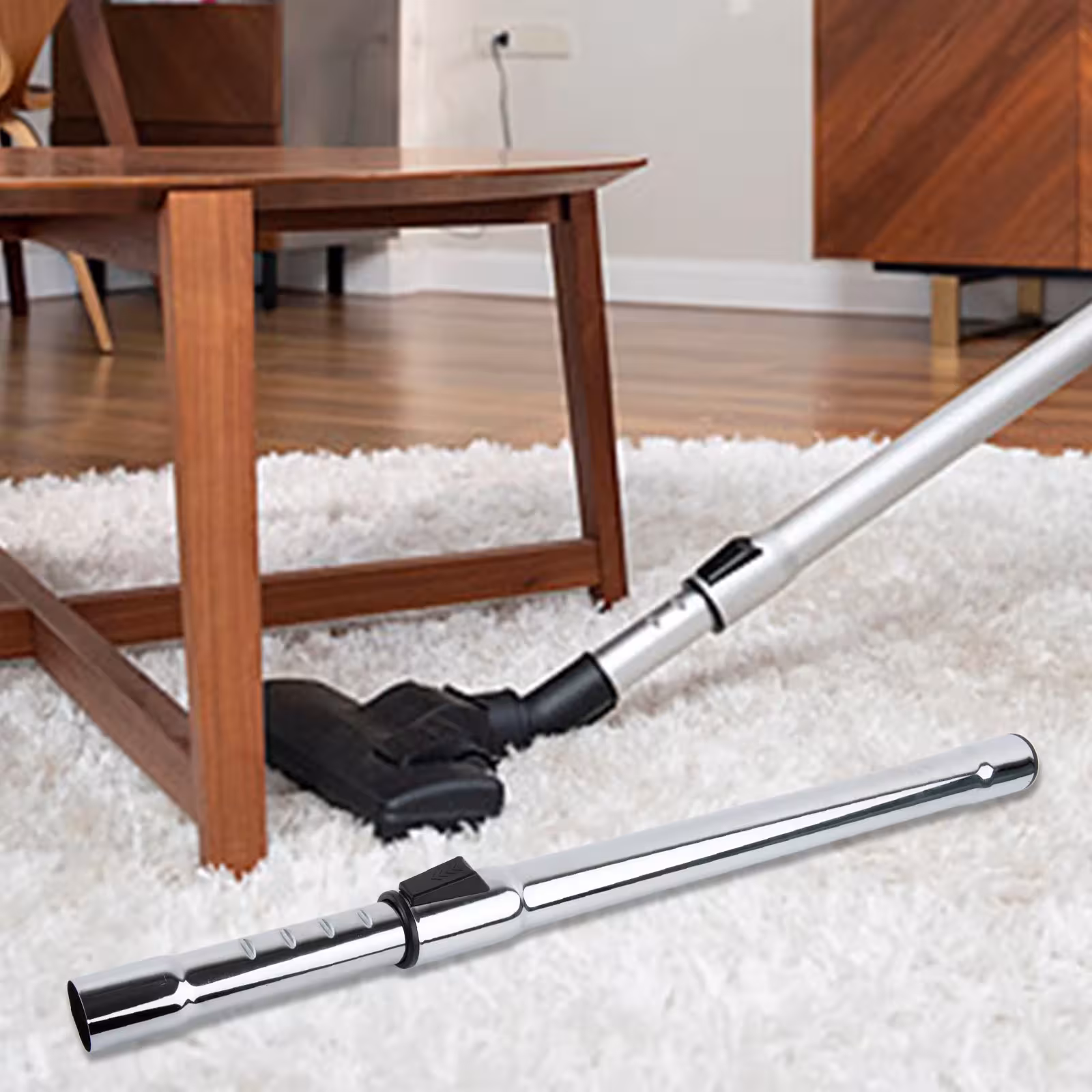 Tube télescopique pour aspirateur.