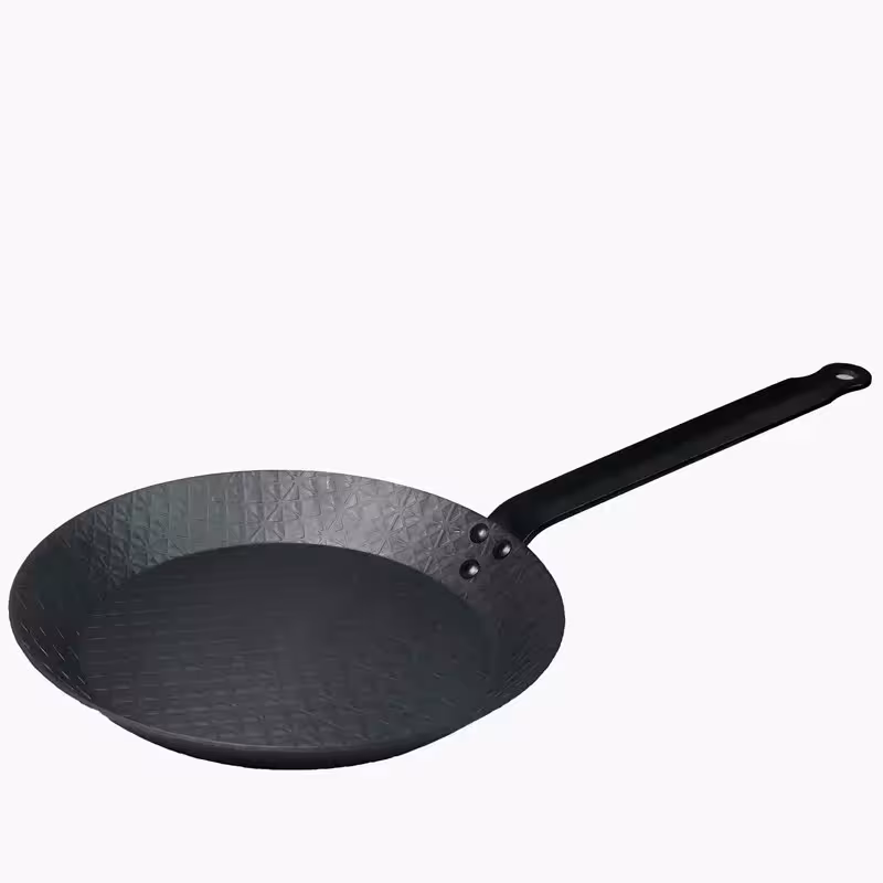 Cast iron skillet with flat bottom, produces less smoke, suitable for gas stoves