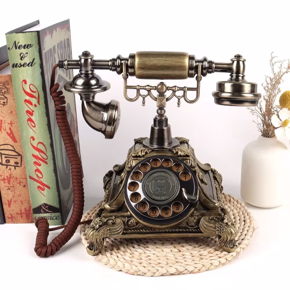 Téléphone de livre d'or vintage