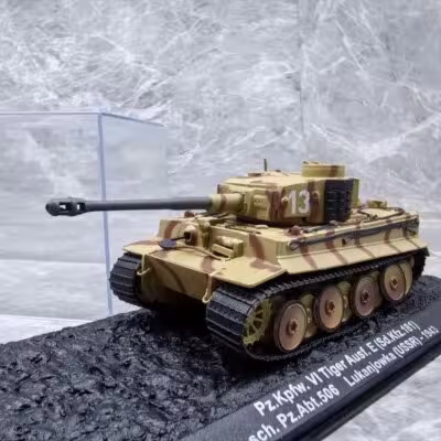 1/72 German Tiger Tank 1943 (alloy（main body）+plastic material) model ornament 1
